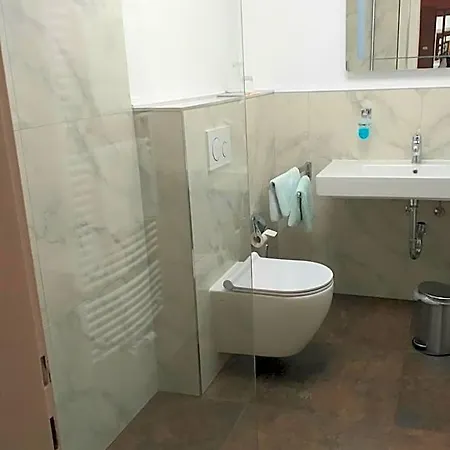 Hotel Der Quellenhof 3*